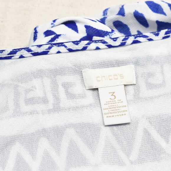 Chico's Women's Blouse Short Sleeve Geometric Polyester Blue Crew Neck Size 3 - Picture 7 of 8